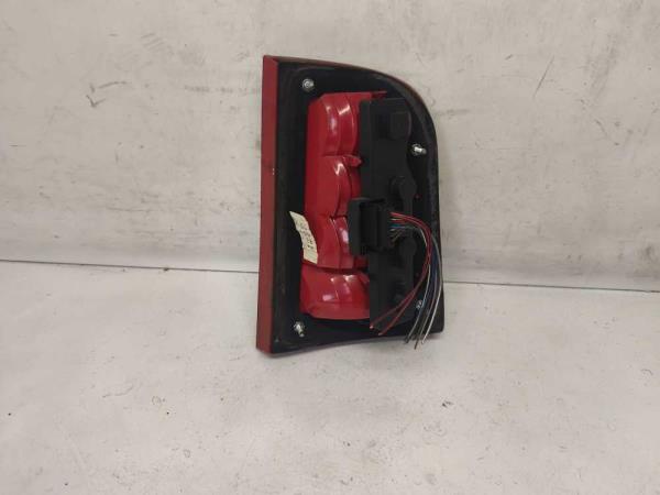 FEU ARRIERE GAUCHE SKODA OCTAVIA BREAK 1996 - 2004 - Vue 2